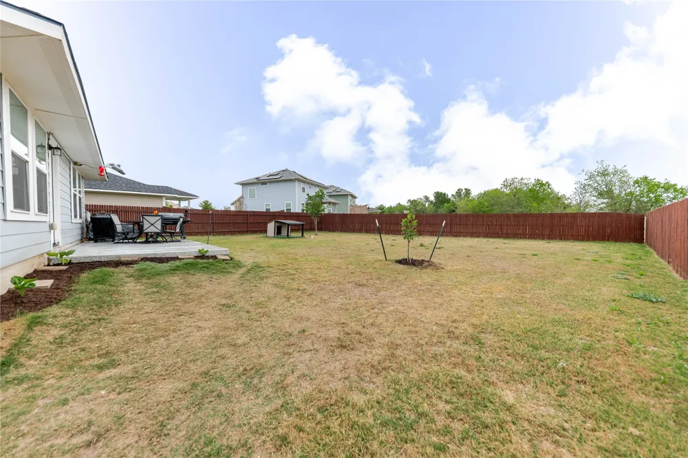 303 Schuyerville Drive Elgin, TX 78621
