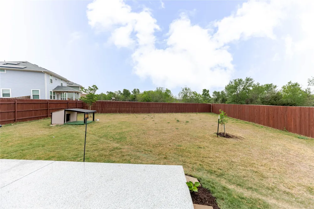 303 Schuyerville Drive Elgin, TX 78621