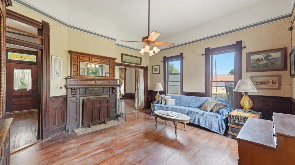 503 Main Street Martindale, TX 78655