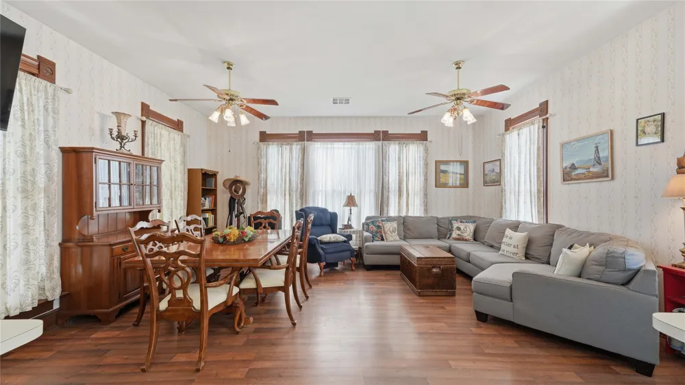 503 Main Street Martindale, TX 78655