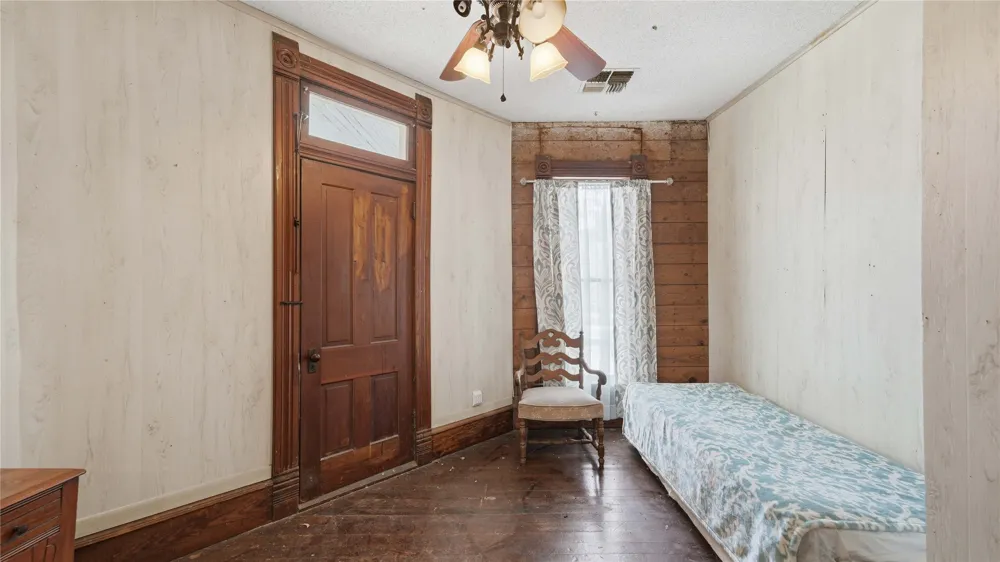 503 Main Street Martindale, TX 78655