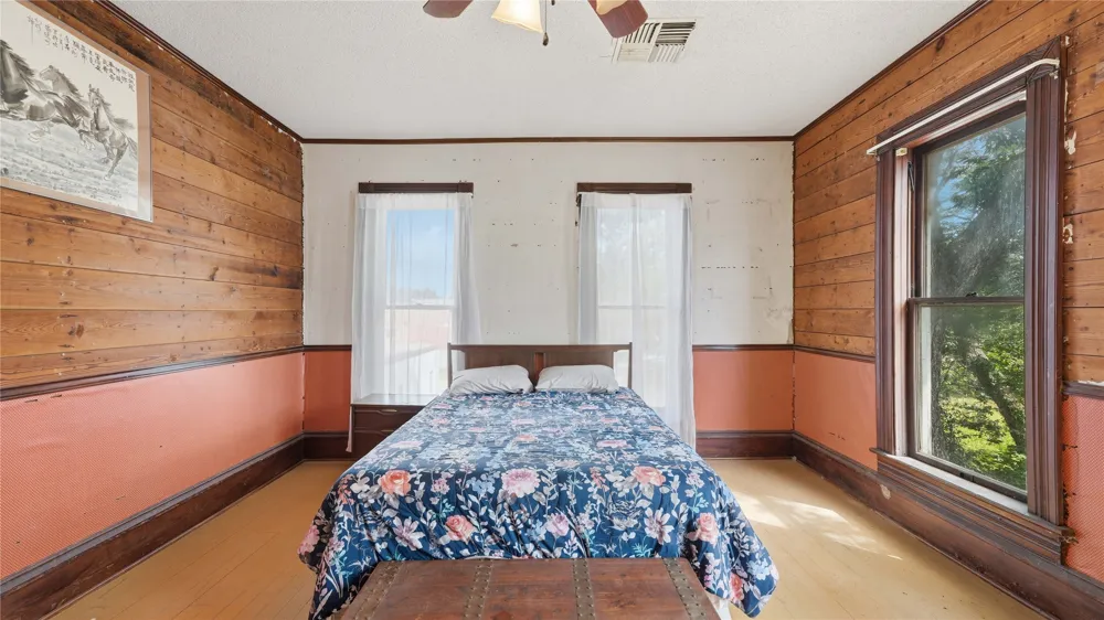 503 Main Street Martindale, TX 78655