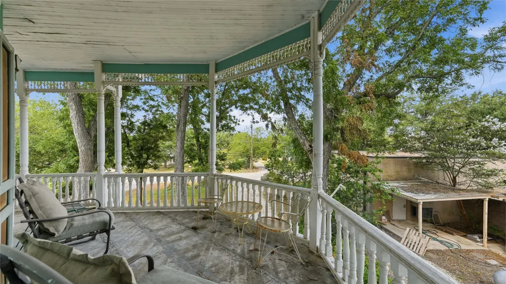 503 Main Street Martindale, TX 78655