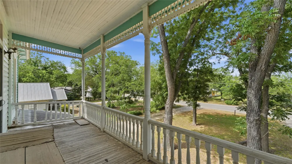 503 Main Street Martindale, TX 78655