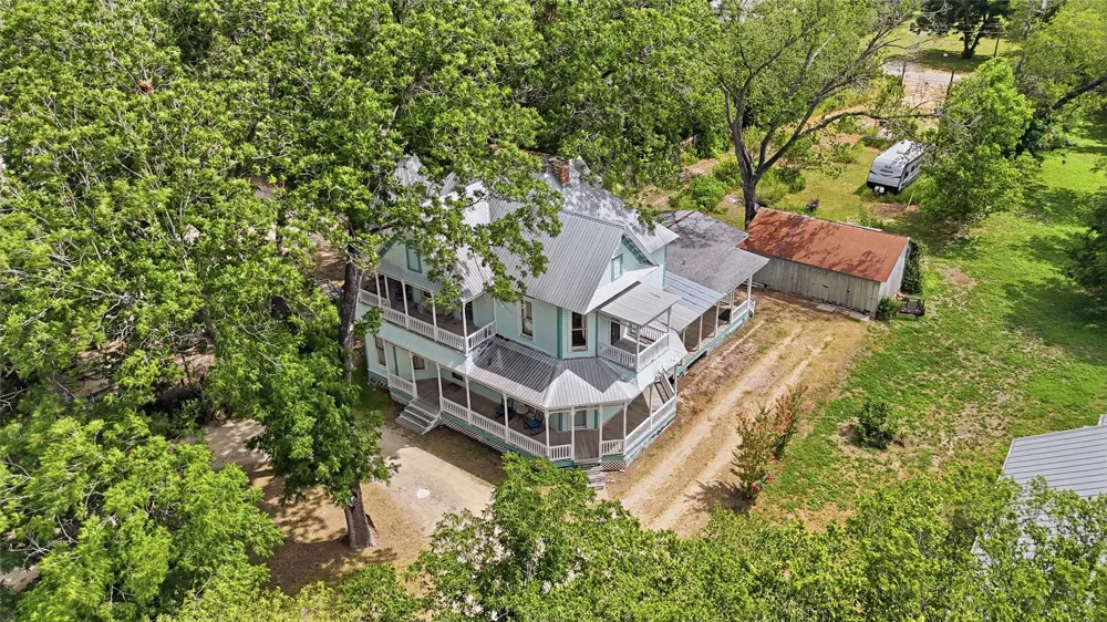503 Main Street Martindale, TX 78655