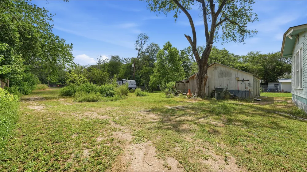 503 Main Street Martindale, TX 78655