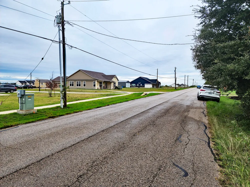 1411 Old Thorndale Road Taylor, TX 76574
