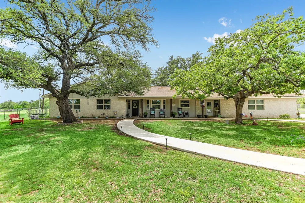 433 Paseo De Vaca Marble Falls, TX 78654