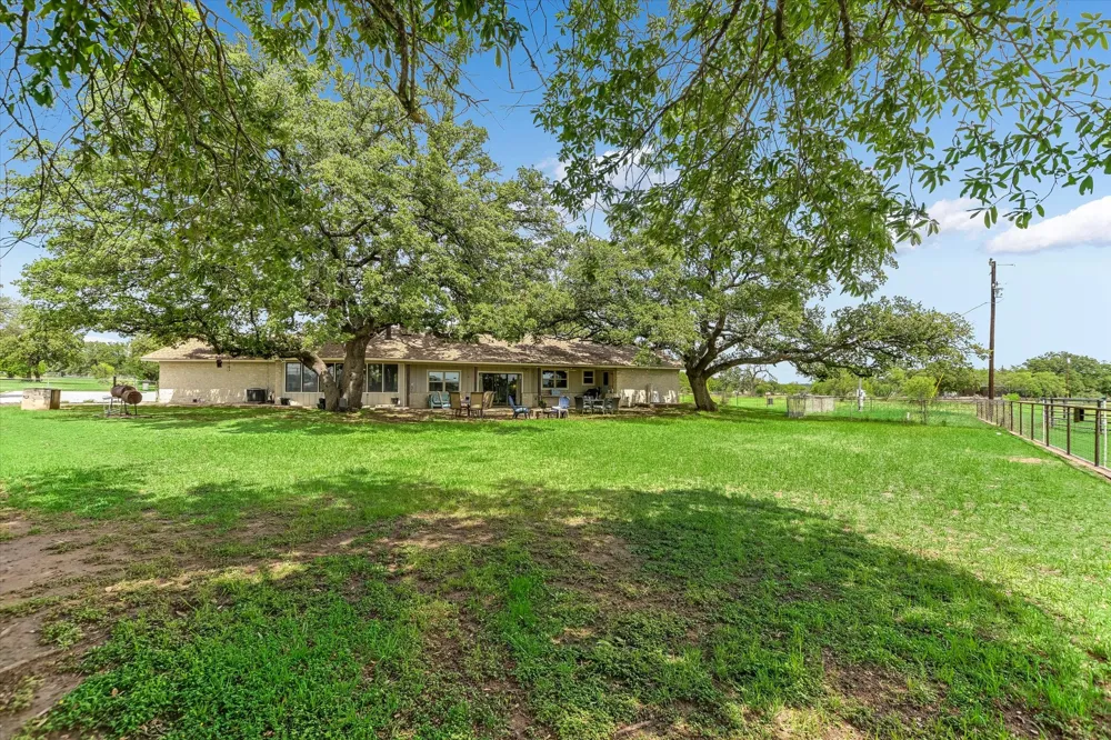 433 Paseo De Vaca Marble Falls, TX 78654