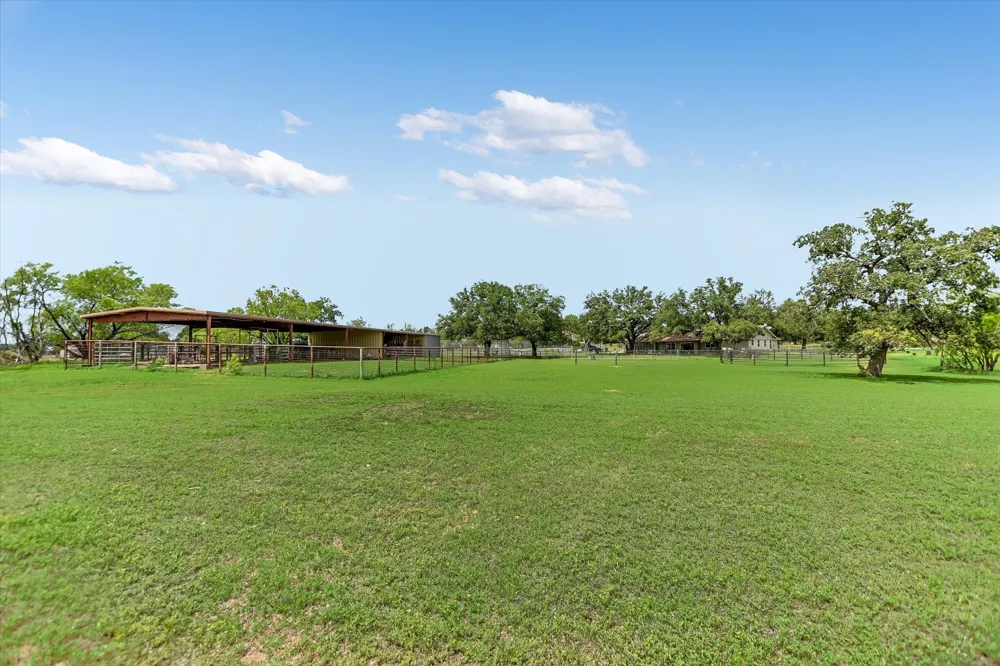433 Paseo De Vaca Marble Falls, TX 78654