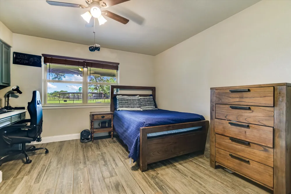 433 Paseo De Vaca Marble Falls, TX 78654