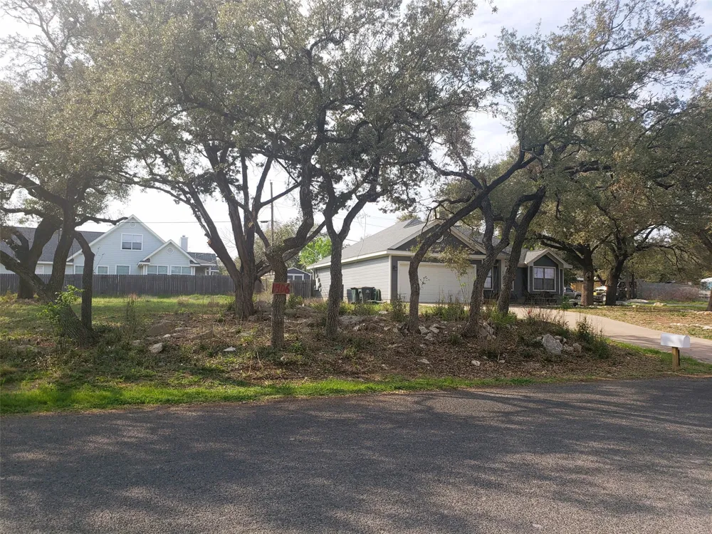 1906 Crazyhorse Pass Austin, TX 78734