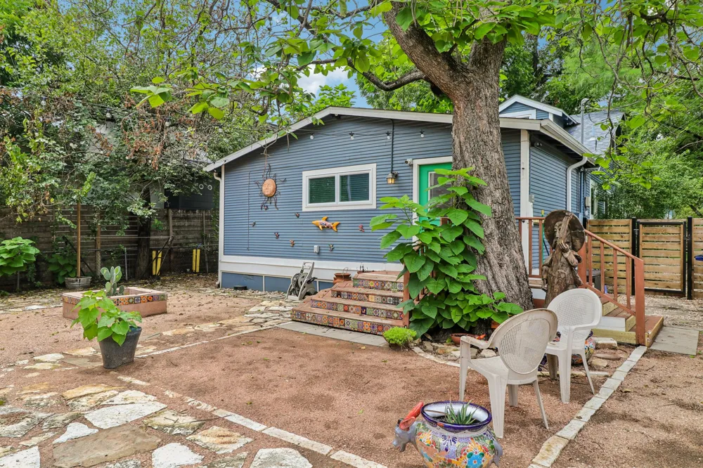 4315 Bellvue Avenue Austin, TX 78756