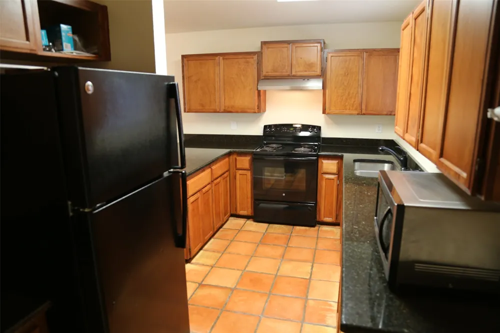 4 Deerfield Drive #D Wimberley, TX 78676