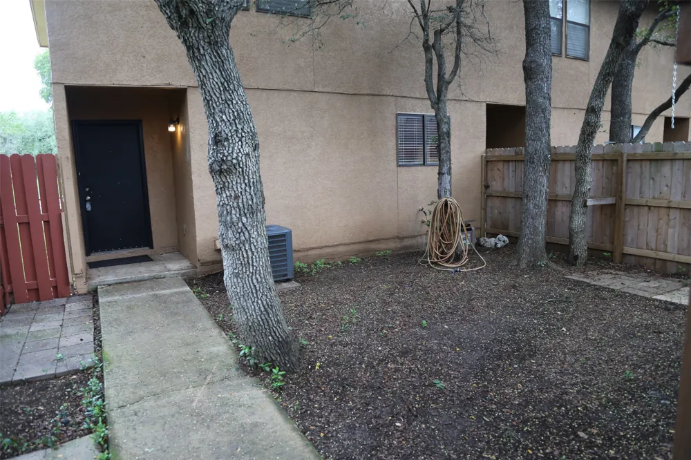 4 Deerfield Drive #D Wimberley, TX 78676
