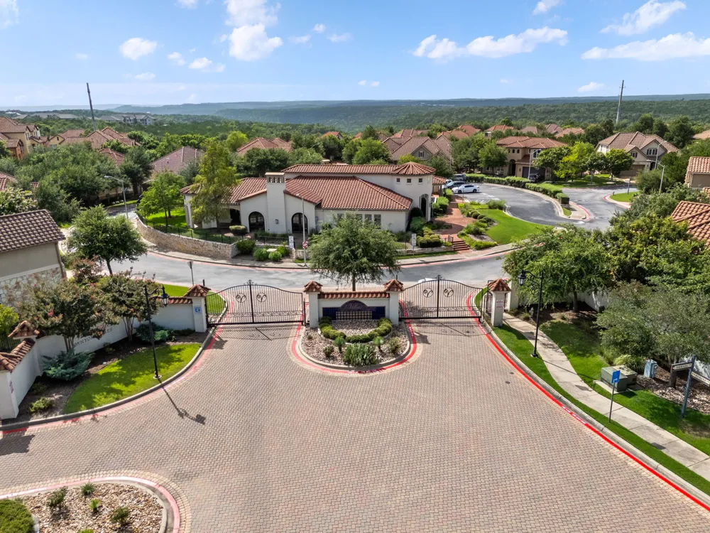 11912 Mira Vista Way #VH28 Austin, TX 78726