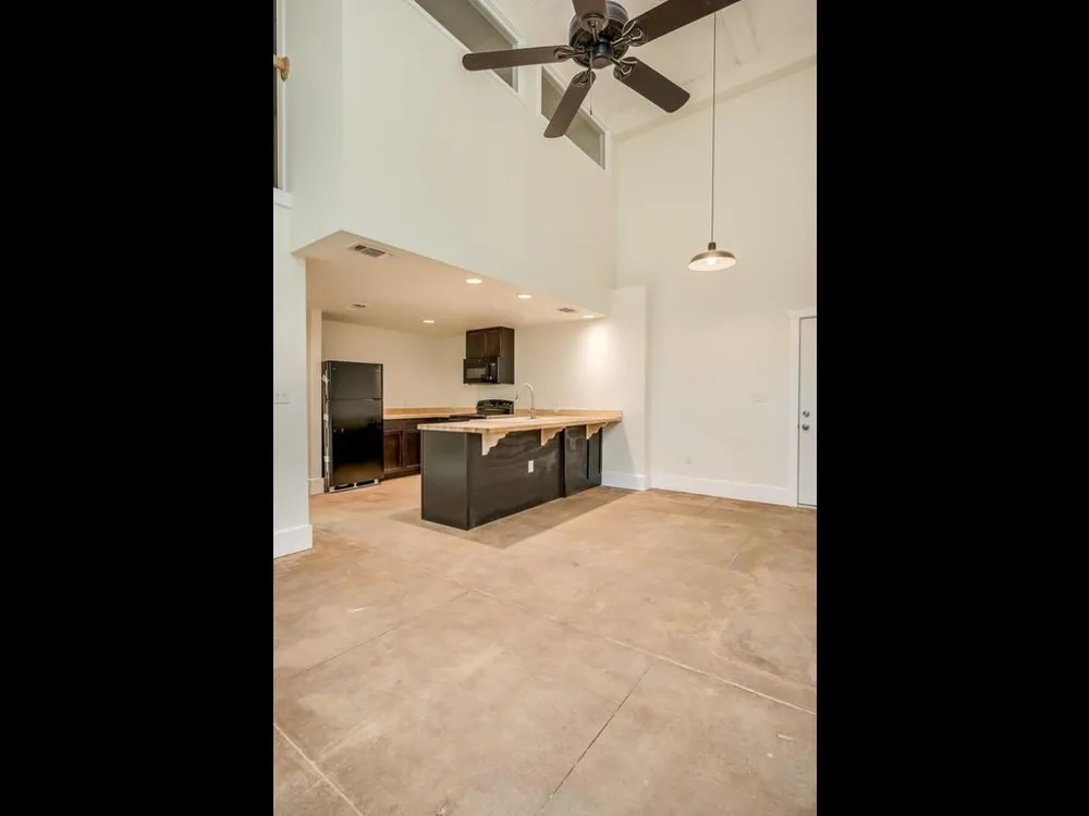 110 S Main Street #103 Elgin, TX 78621