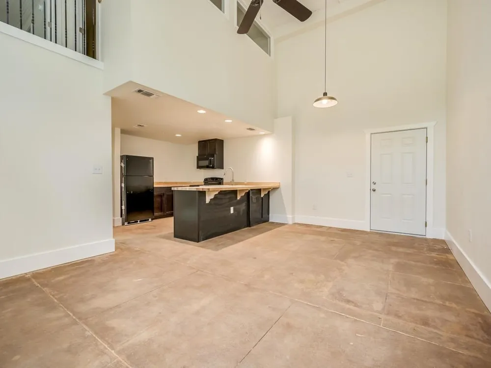 110 S Main Street #103 Elgin, TX 78621