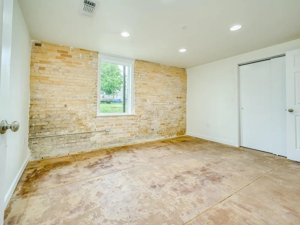 110 S Main Street #103 Elgin, TX 78621