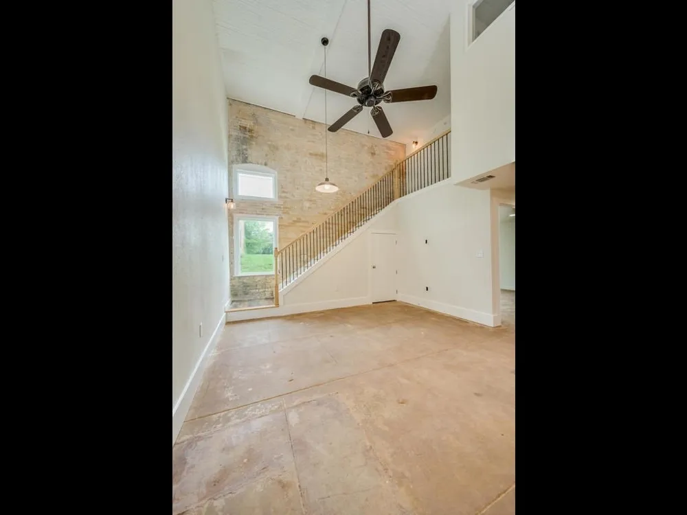 110 S Main Street #103 Elgin, TX 78621