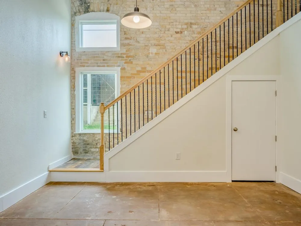 110 S Main Street #103 Elgin, TX 78621