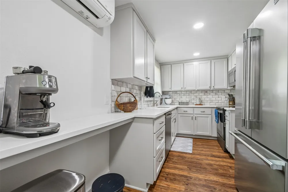 406 Live Oak Street Smithville, TX 78957