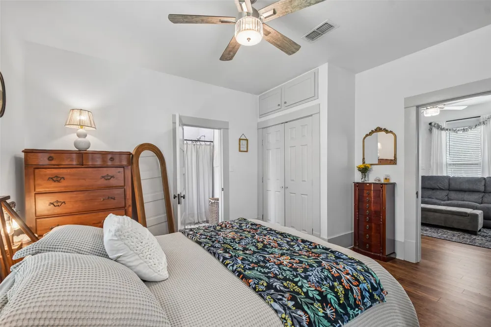 406 Live Oak Street Smithville, TX 78957