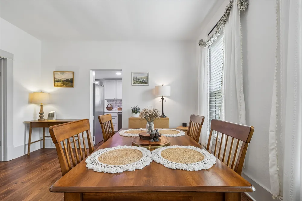 406 Live Oak Street Smithville, TX 78957