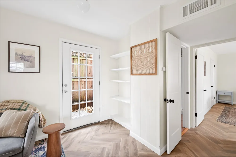 1700 HOUSTON STREET #102 Austin, TX 78756