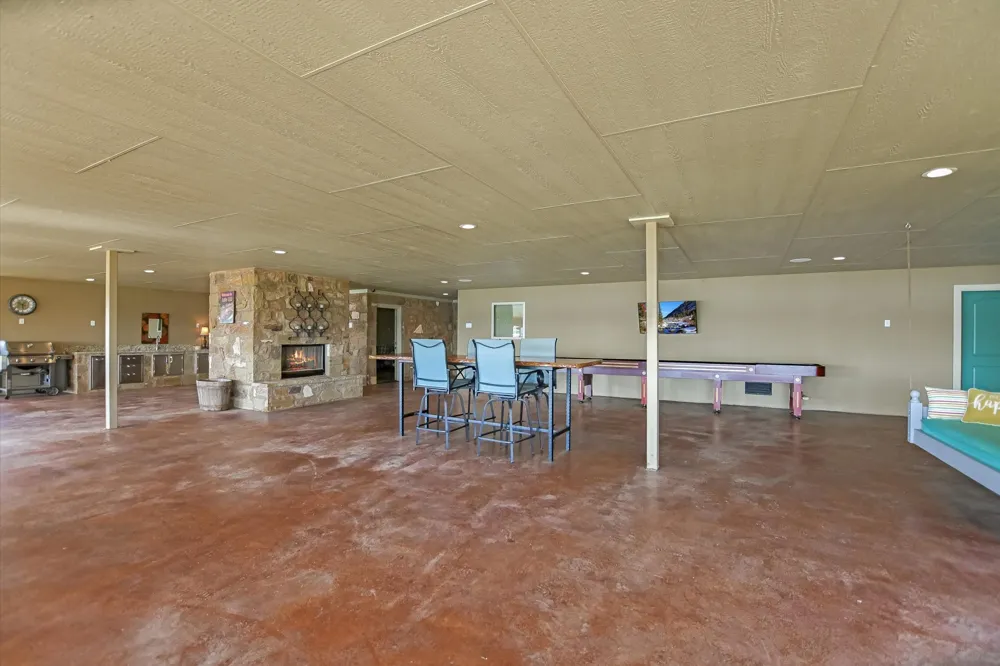 360 Campa Pajama Lane Kingsland, TX 78639