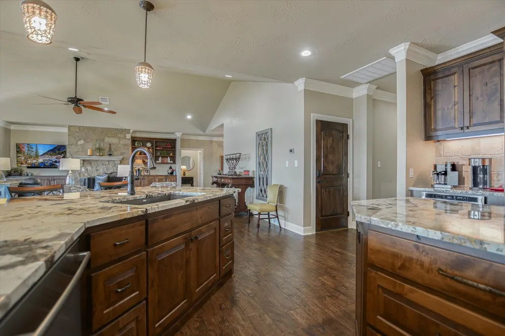 360 Campa Pajama Lane Kingsland, TX 78639