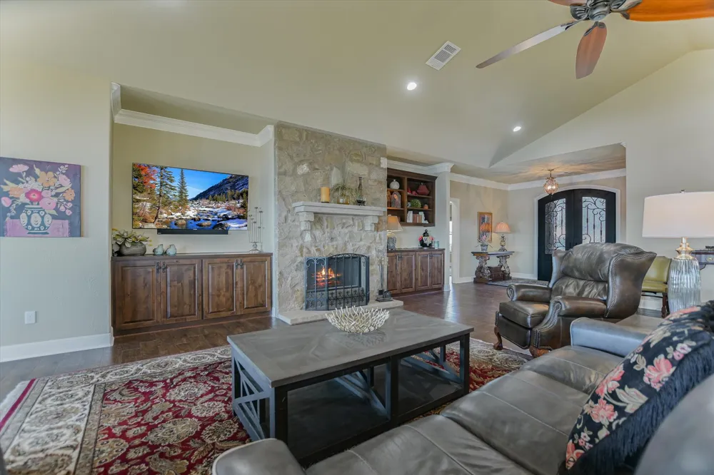 360 Campa Pajama Lane Kingsland, TX 78639