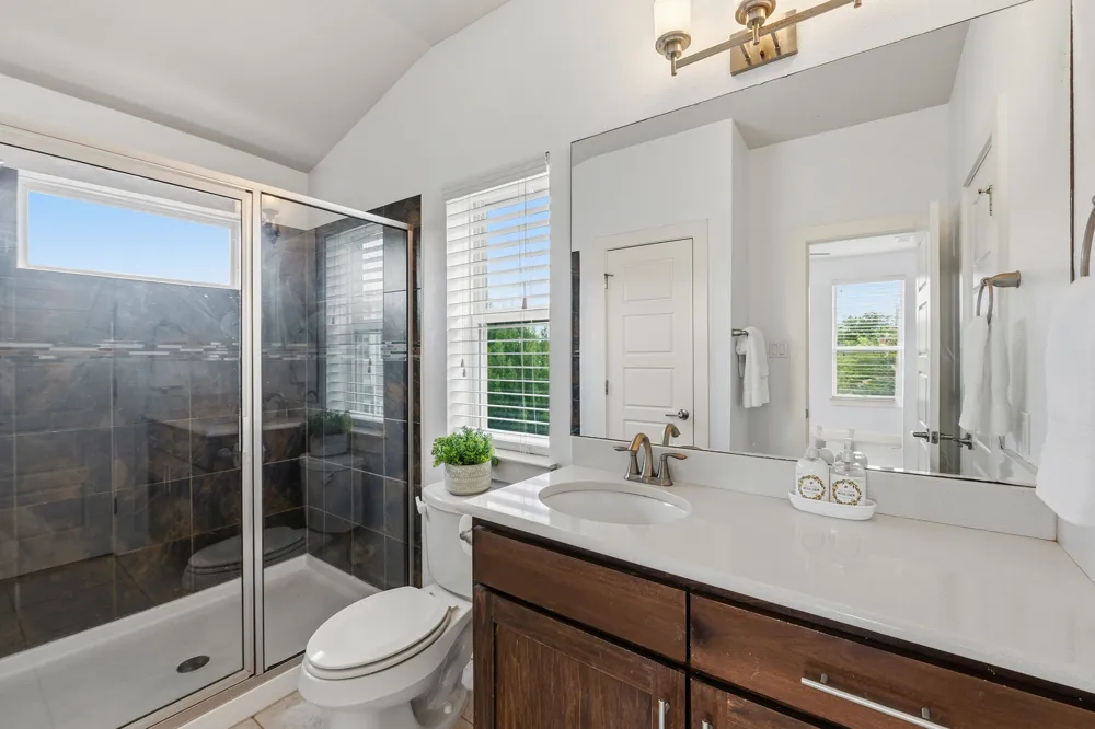 2605 Witsome Loop #40 C Austin, TX 78741