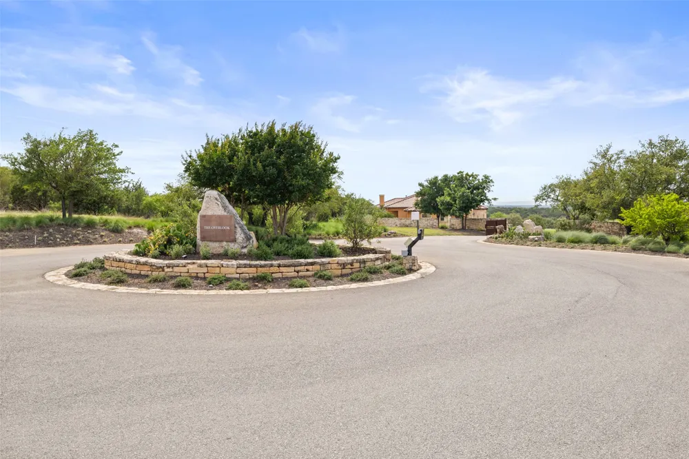 36 Feathergrass Horseshoe Bay, TX 78657