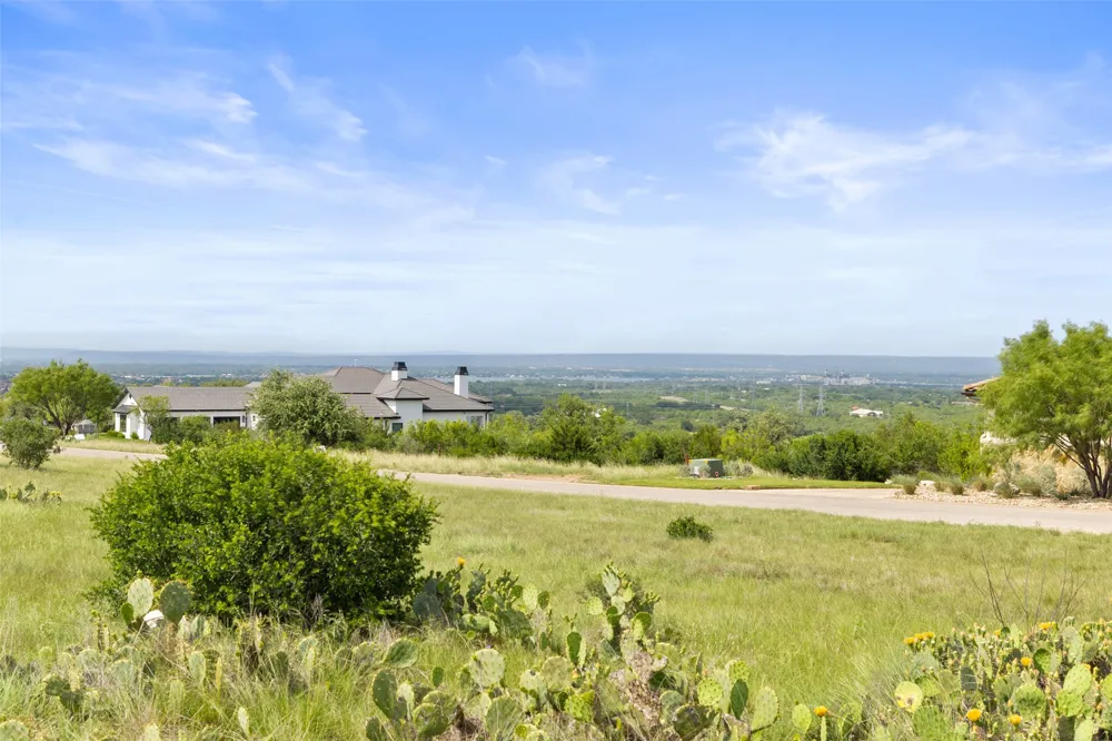 36 Feathergrass Horseshoe Bay, TX 78657