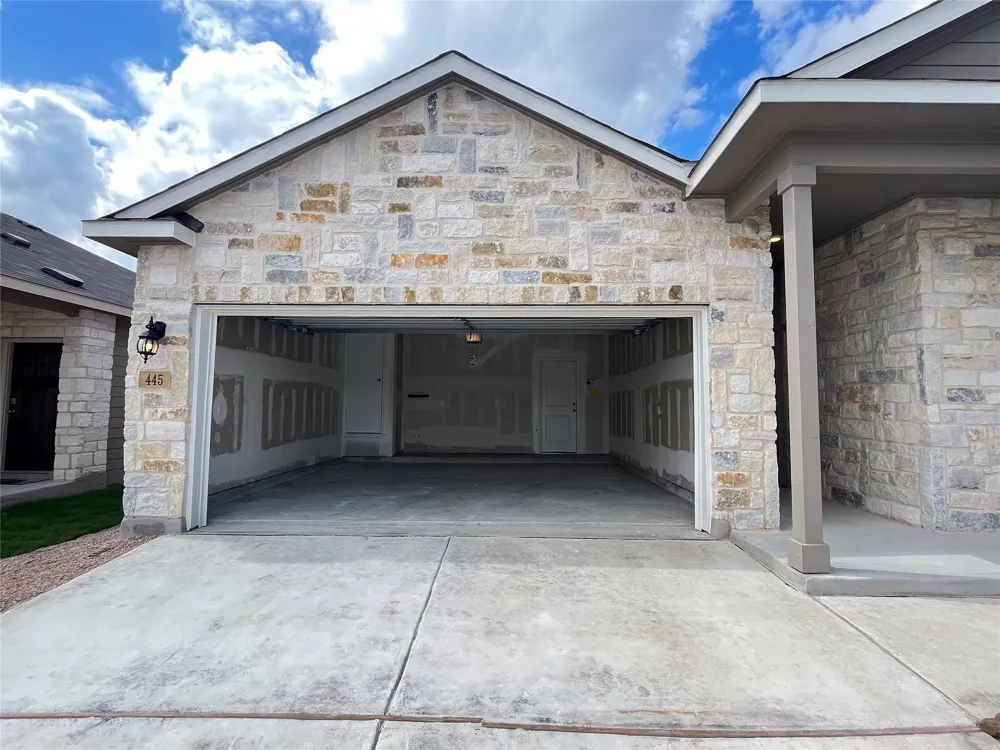 445 Blue Stem Road New Braunfels, TX 78130