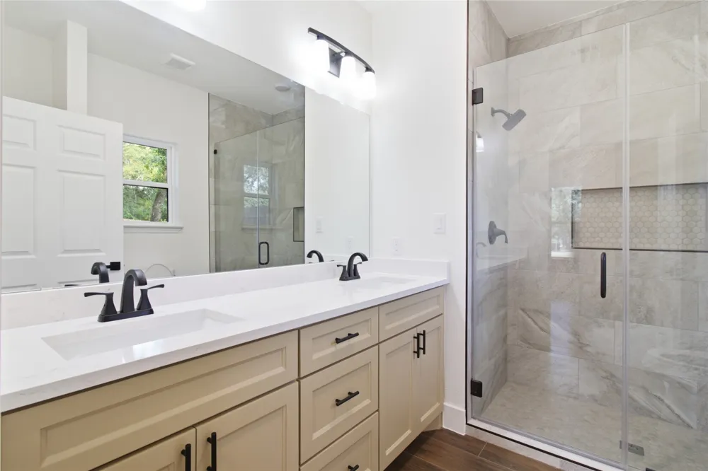 495 Cypress Trail Loop Rockdale, TX 76567