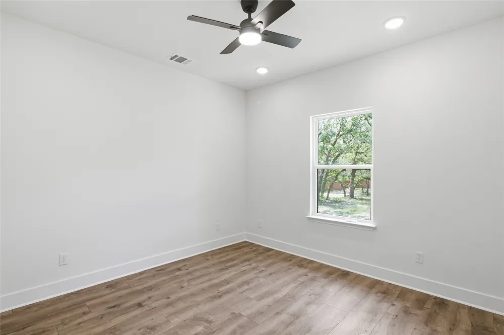 495 Cypress Trail Loop Rockdale, TX 76567