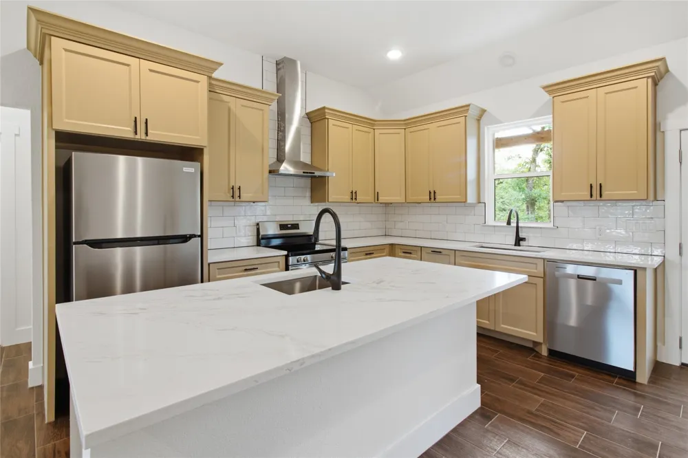 495 Cypress Trail Loop Rockdale, TX 76567