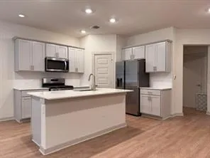 10609 Defender Trail Austin, TX 78754