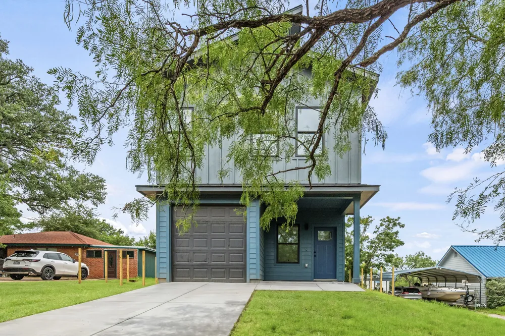 4103 Mountain View Drive Kingsland, TX 78639