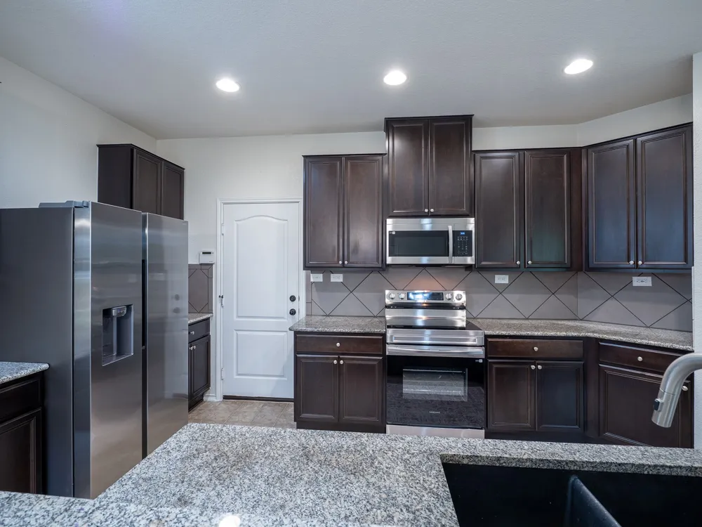 104 Rolling Creek Boerne, TX 78006