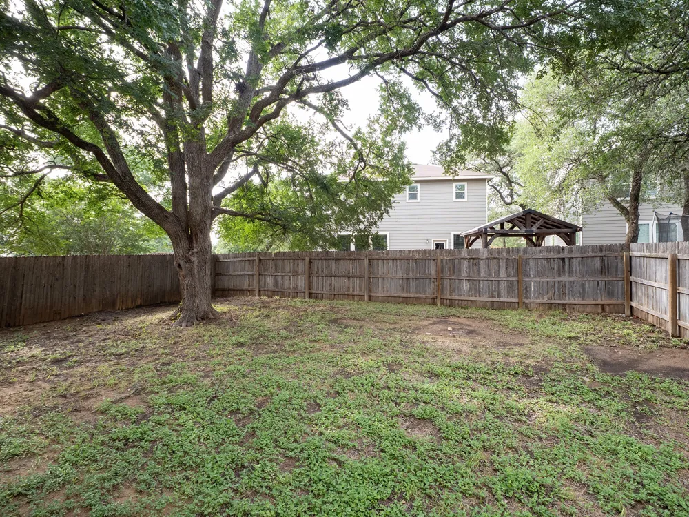 104 Rolling Creek Boerne, TX 78006