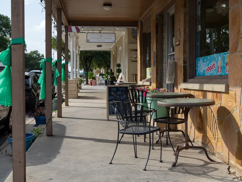 104 Rolling Creek Boerne, TX 78006