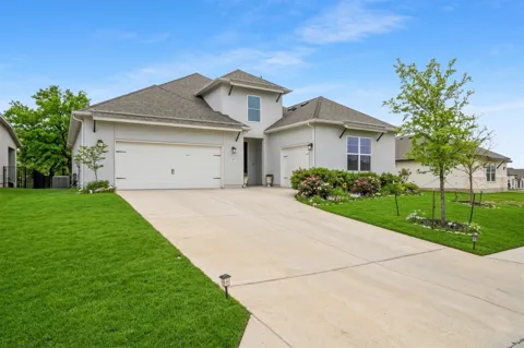 401 Trabuco Bend
