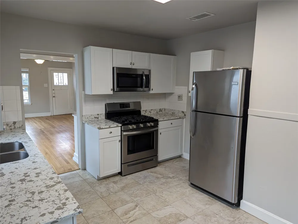 4526 Avenue H Avenue Austin, TX 78751