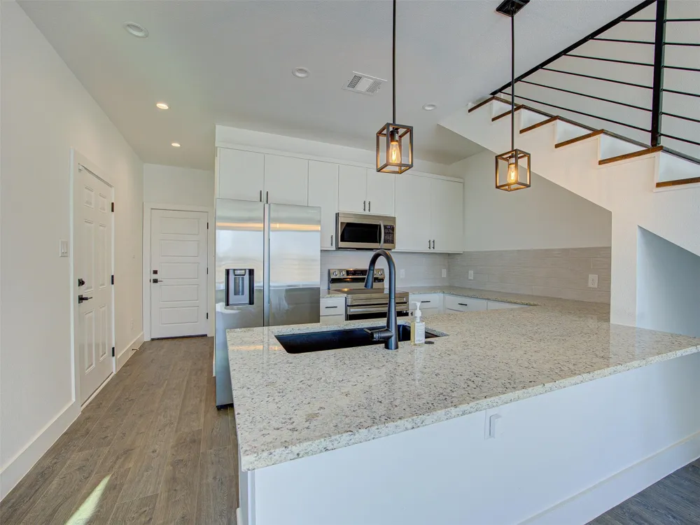 20507 Bonanza Street #B Lago Vista, TX 78645