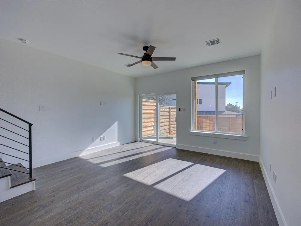 20507 Bonanza Street #B Lago Vista, TX 78645