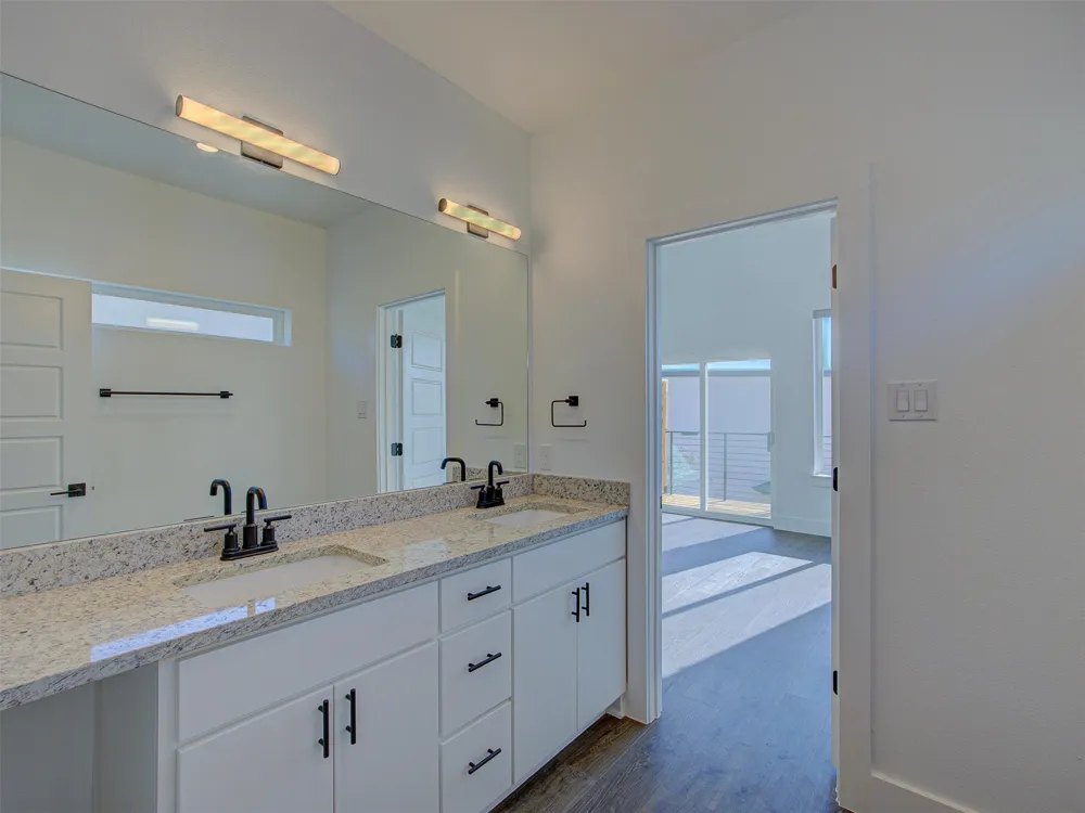 20507 Bonanza Street #B Lago Vista, TX 78645