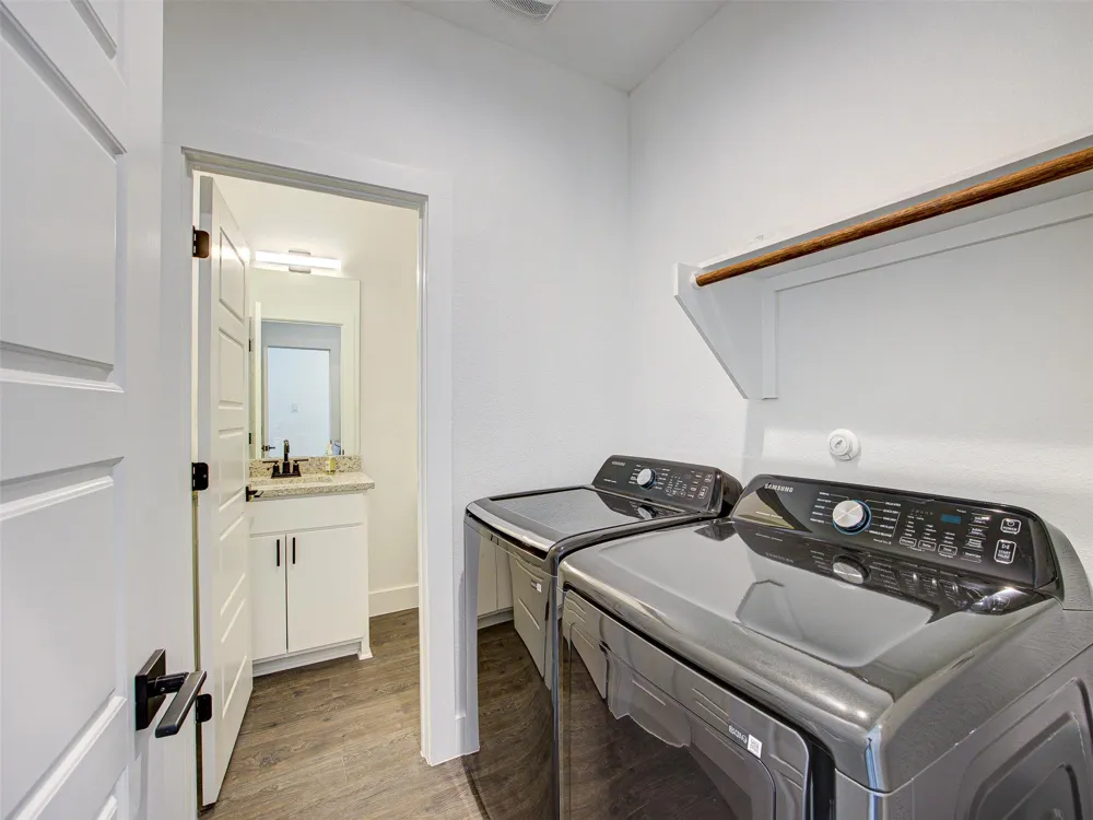 20507 Bonanza Street #B Lago Vista, TX 78645